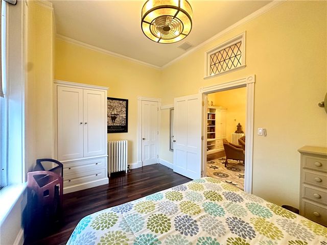 10 Young Street 2, Newport, RI 02840