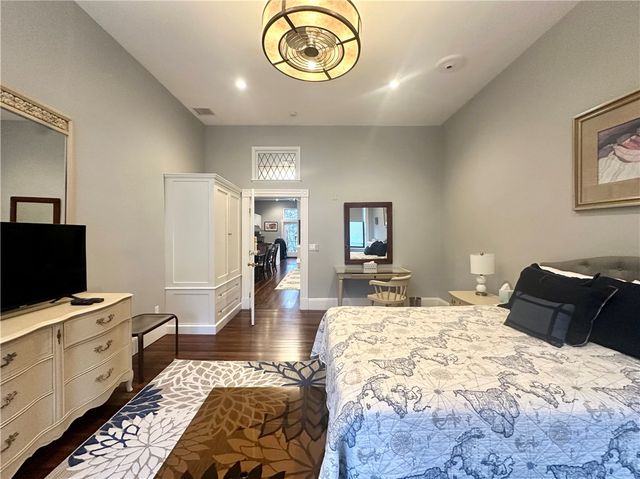 10 Young Street 2, Newport, RI 02840