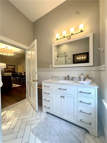 10 Young Street 2, Newport, RI 02840