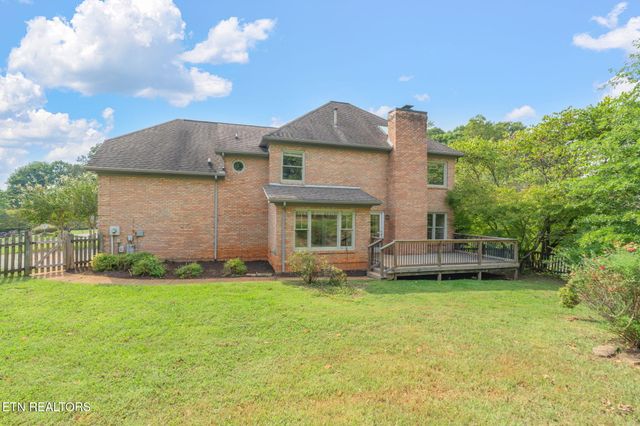 8327 High Lark Lane, Knoxville, TN 37923