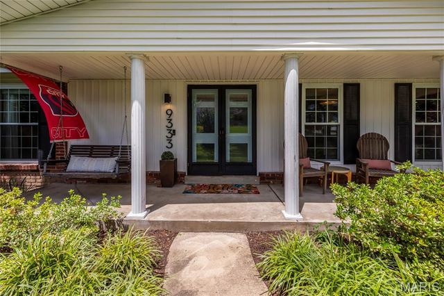 9333 Lincoln Drive, Sunset Hills, MO 63127