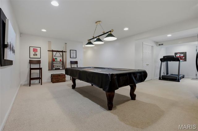 9333 Lincoln Drive, Sunset Hills, MO 63127