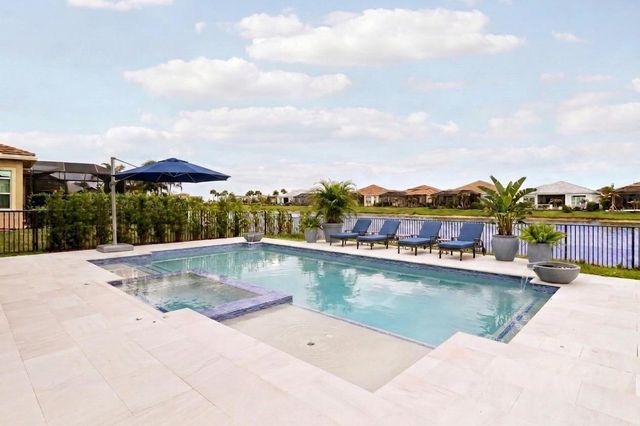 8852 SW Montova Way, Port St. Lucie, FL 34987
