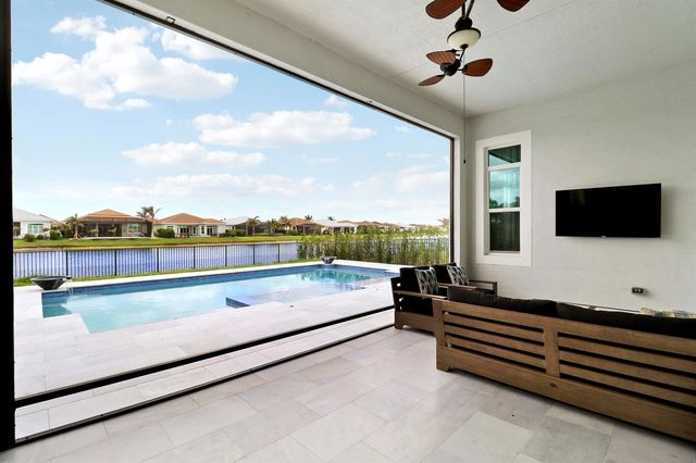 8852 SW Montova Way, Port St. Lucie, FL 34987