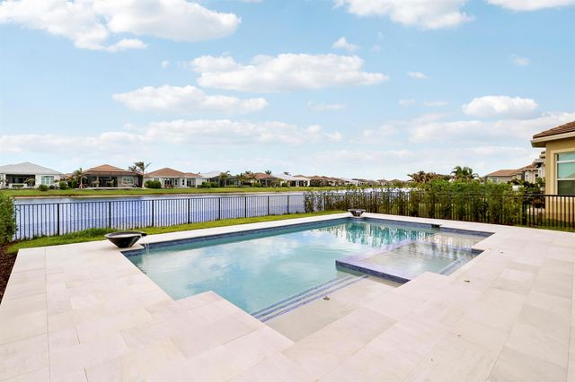 8852 SW Montova Way, Port St. Lucie, FL 34987
