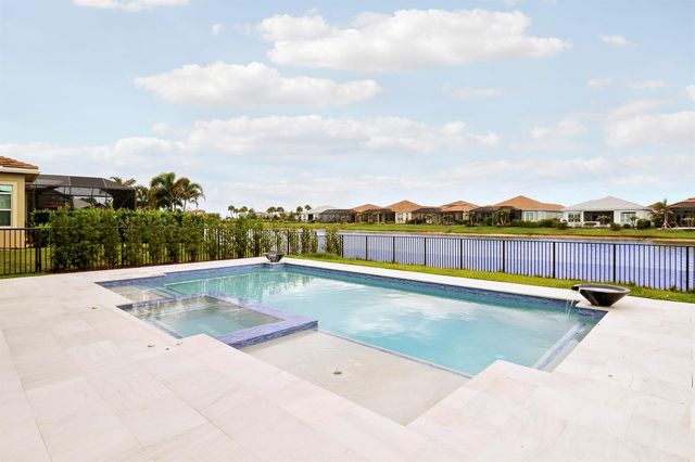 8852 SW Montova Way, Port St. Lucie, FL 34987