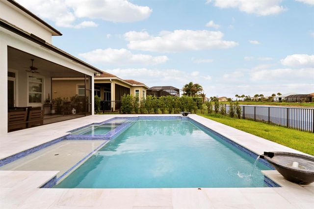 8852 SW Montova Way, Port St. Lucie, FL 34987