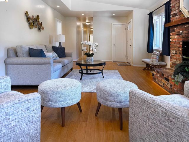249 Mar Vista DR, Monterey, CA 93940