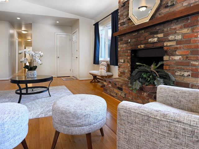 249 Mar Vista DR, Monterey, CA 93940