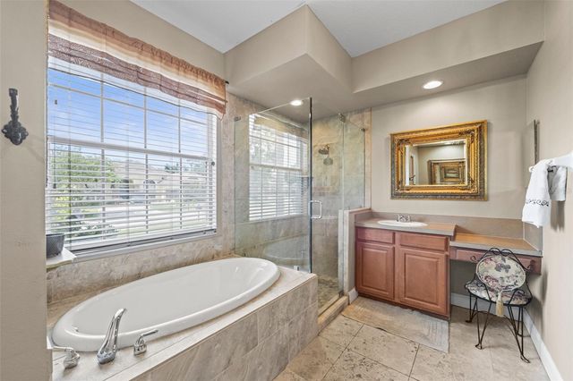 743 STONECREST DRIVE, Sarasota, FL 34232