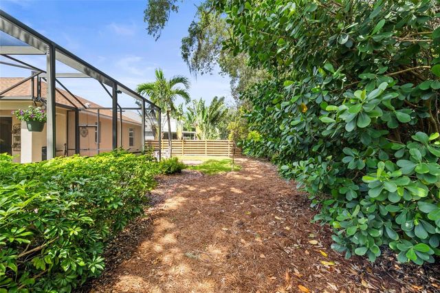 743 STONECREST DRIVE, Sarasota, FL 34232