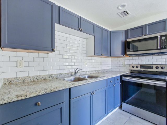 607 N 19th Street, Fort Pierce, FL 34950