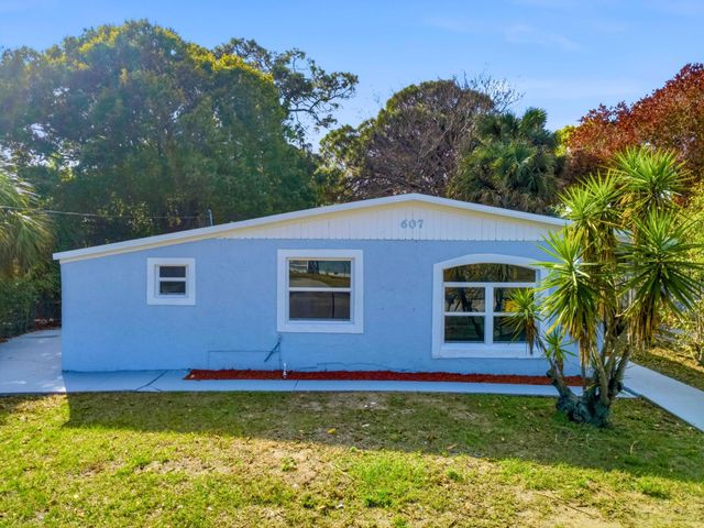 607 N 19th Street, Fort Pierce, FL 34950