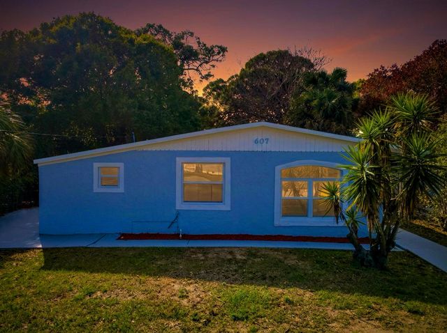 607 N 19th Street, Fort Pierce, FL 34950