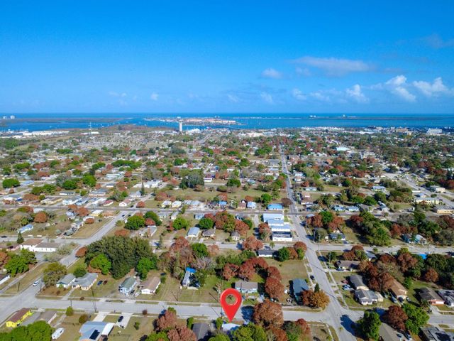 607 N 19th Street, Fort Pierce, FL 34950