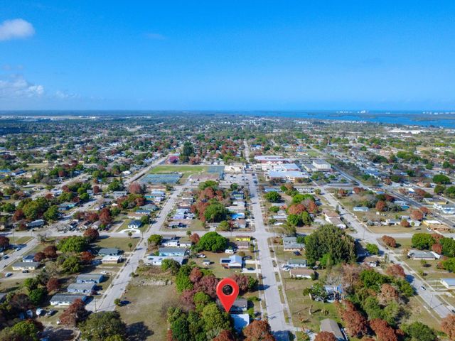 607 N 19th Street, Fort Pierce, FL 34950