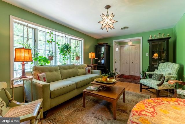 286 FALLING SPRING RD, Shepherdstown, WV 25443