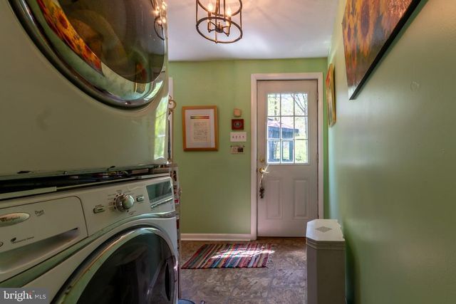 286 FALLING SPRING RD, Shepherdstown, WV 25443