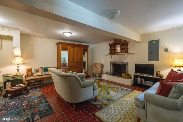 286 FALLING SPRING RD, Shepherdstown, WV 25443