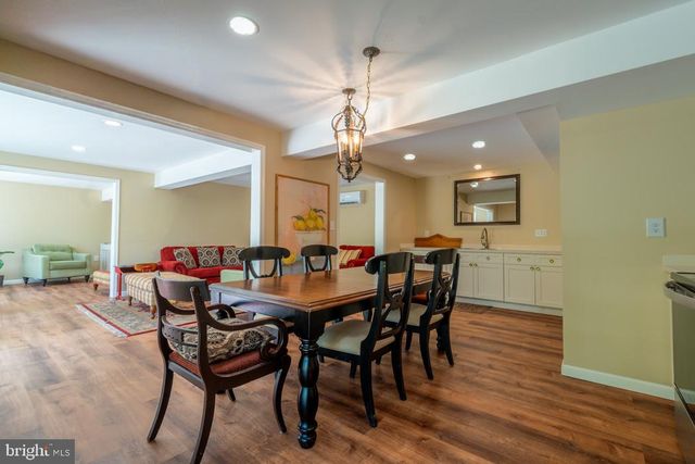 286 FALLING SPRING RD, Shepherdstown, WV 25443