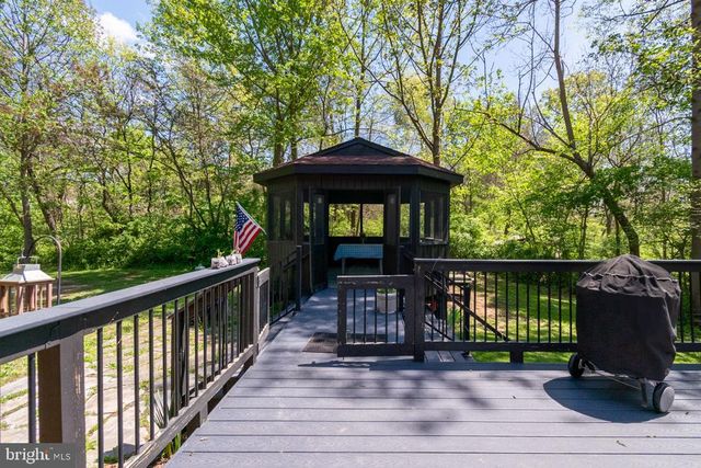 286 FALLING SPRING RD, Shepherdstown, WV 25443