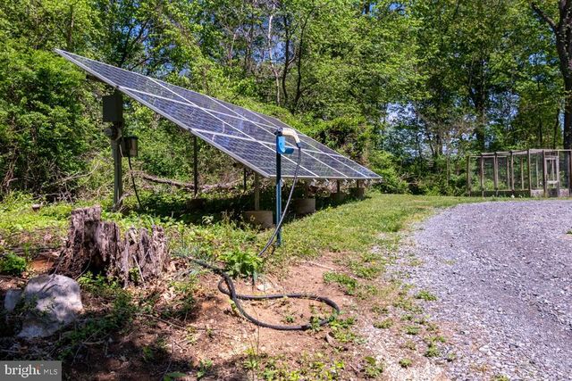 286 FALLING SPRING RD, Shepherdstown, WV 25443