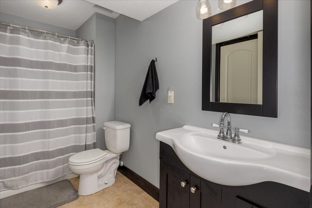 217 NW Abbie Drive, Ankeny, IA 50023