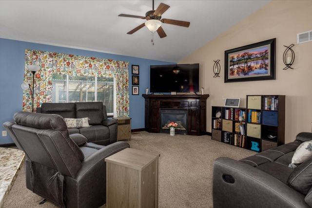 217 NW Abbie Drive, Ankeny, IA 50023