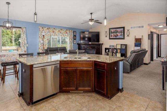 217 NW Abbie Drive, Ankeny, IA 50023