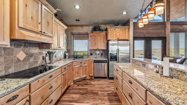 9464 SH-6, Quanah, TX 79225