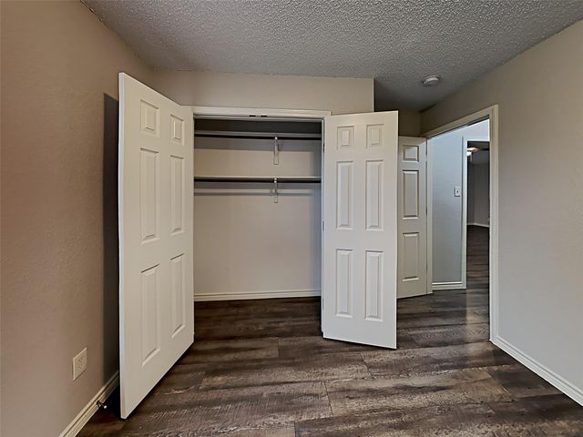 2955 County Road 855b, Alvin, TX 77511