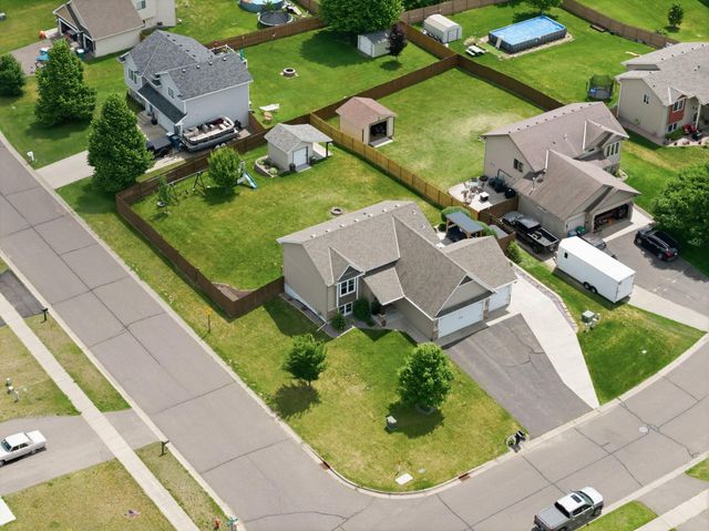 1632 Jefferson Street S, Cambridge, MN 55008