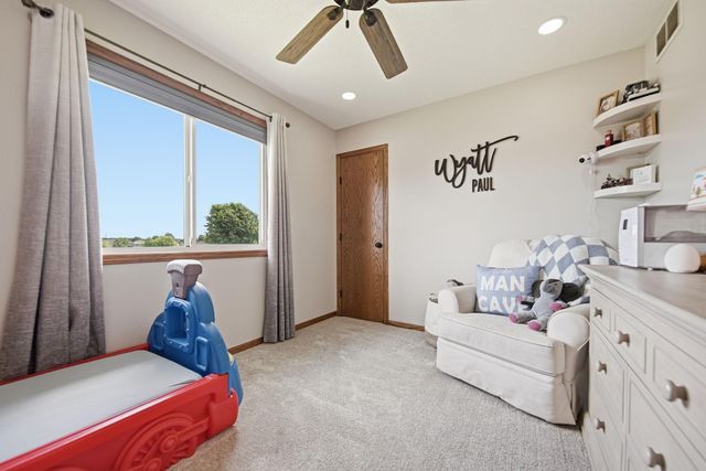 1632 Jefferson Street S, Cambridge, MN 55008
