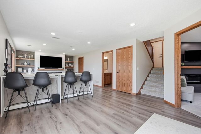 1632 Jefferson Street S, Cambridge, MN 55008