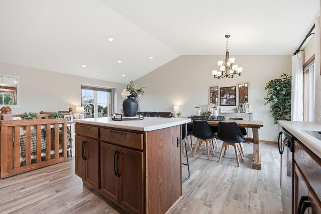 1632 Jefferson Street S, Cambridge, MN 55008