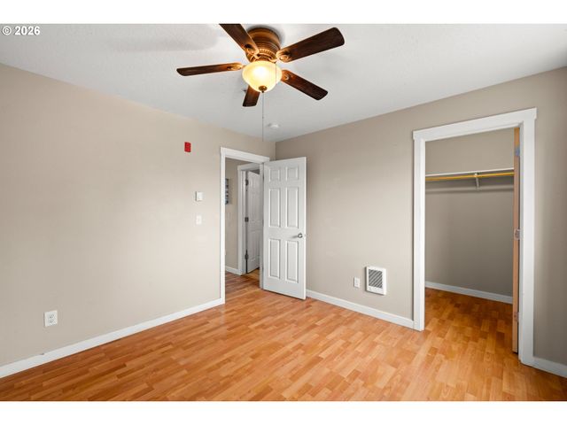695 Se 197TH Ave, Portland, OR 97233