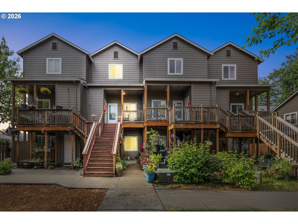 695 Se 197TH Ave, Portland, OR 97233