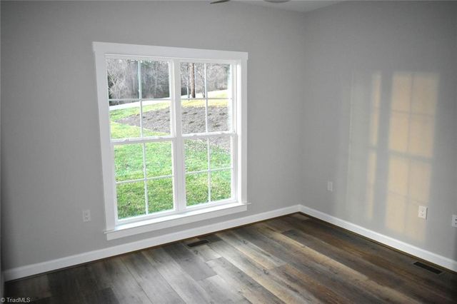 2142 Elizabeth Drive, Mount Airy, NC 27030