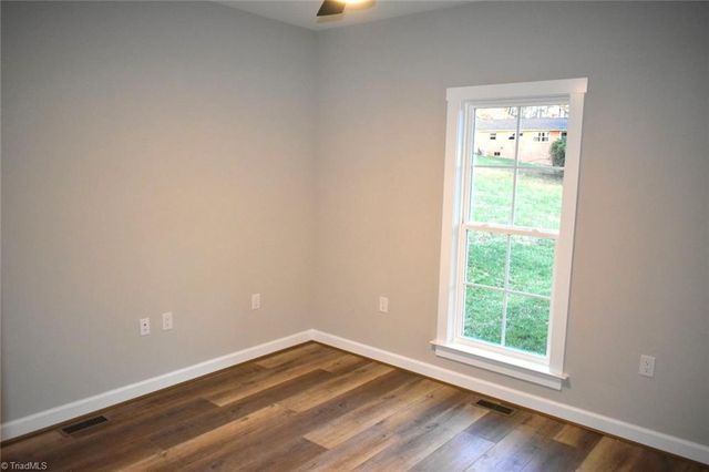 2142 Elizabeth Drive, Mount Airy, NC 27030