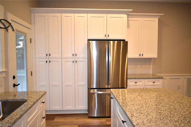 2142 Elizabeth Drive, Mount Airy, NC 27030