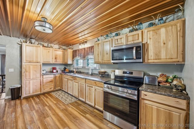 21298 S Welling, Welling, OK 74471