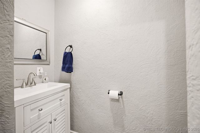 21298 S Welling, Welling, OK 74471