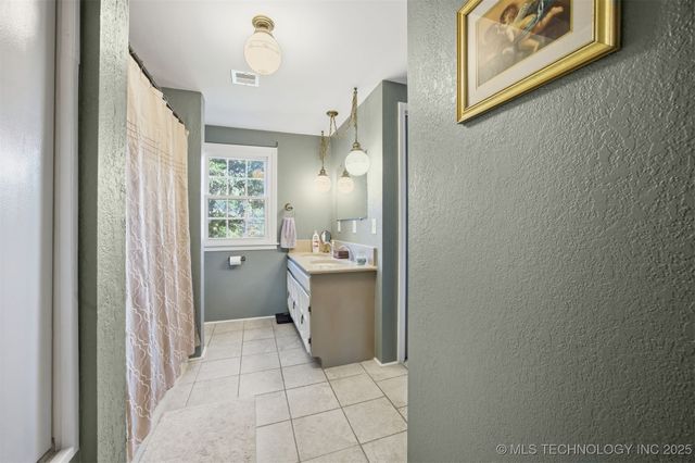 21298 S Welling, Welling, OK 74471