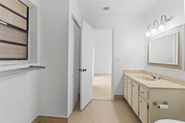 6745 NW 169th Street 15F, Hialeah, FL 33015