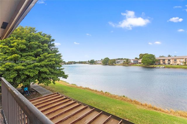 6745 NW 169th Street 15F, Hialeah, FL 33015