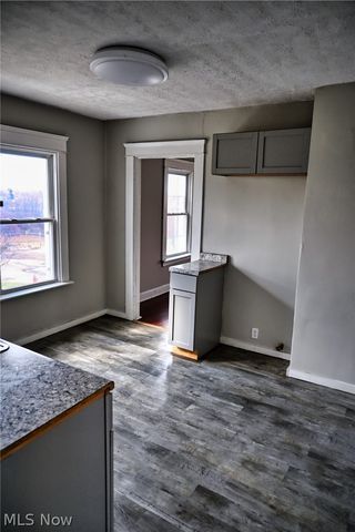 7626 Connecticut Avenue, Cleveland, OH 44105