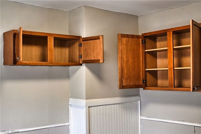 7626 Connecticut Avenue, Cleveland, OH 44105