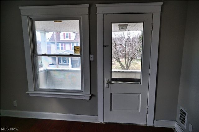 7626 Connecticut Avenue, Cleveland, OH 44105