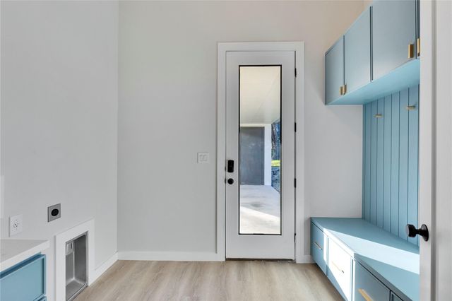 9901 Ledgestone TER, Austin, TX 78737