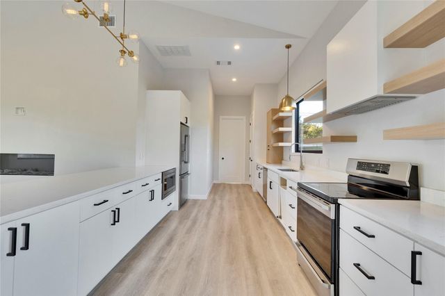 9901 Ledgestone TER, Austin, TX 78737